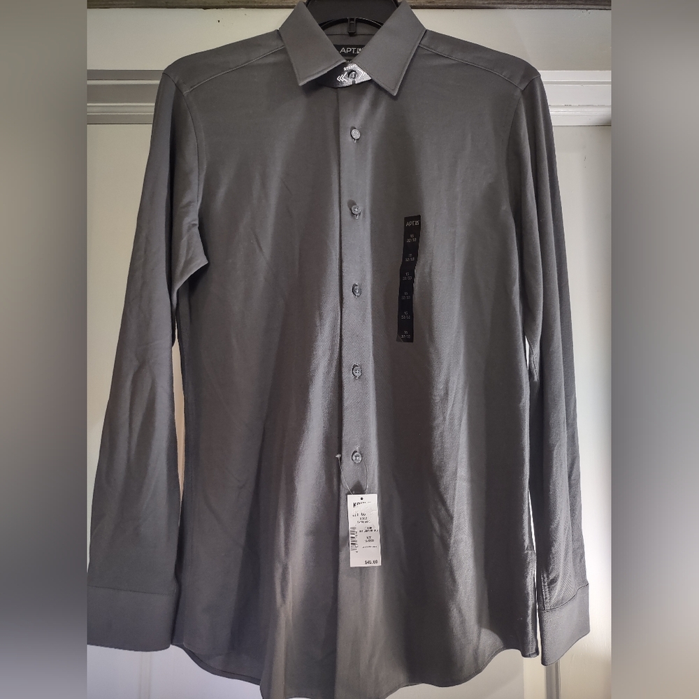 NWT Men's Apt 9 Button Up